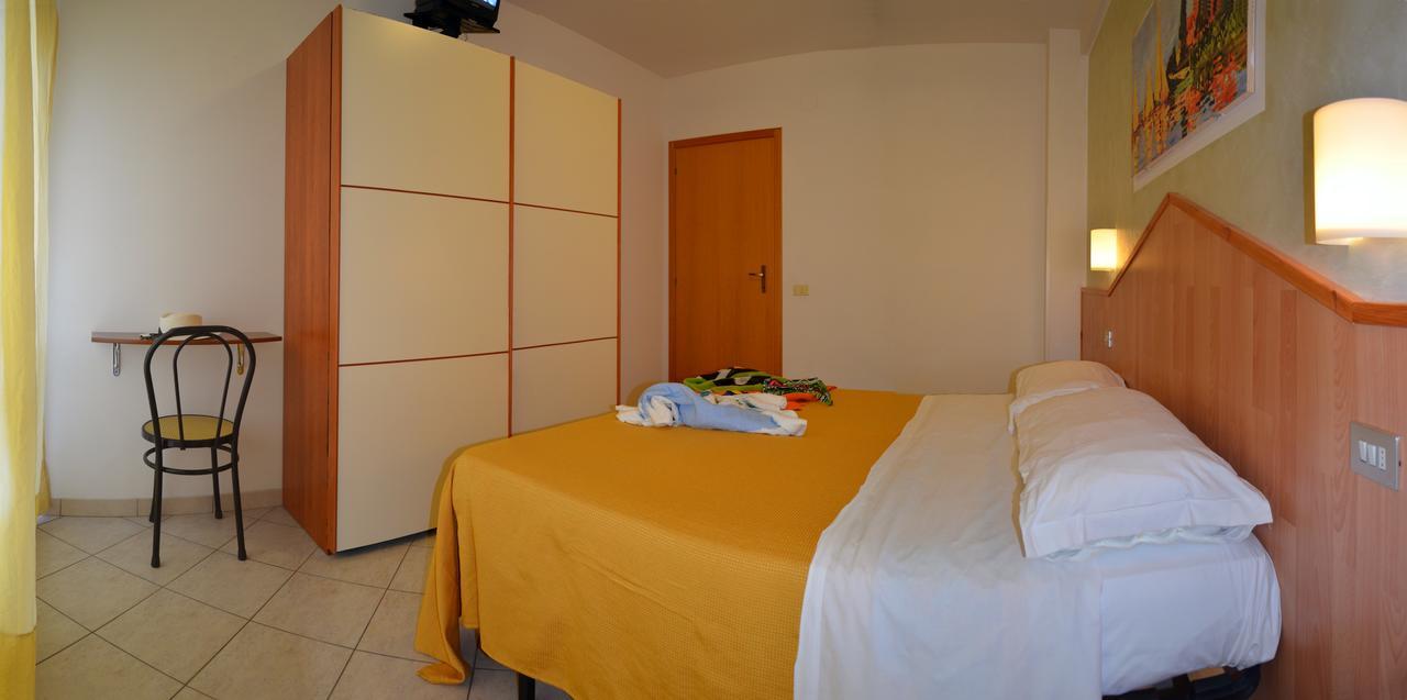 Residence Riviera Alba Adriatica Exteriér fotografie